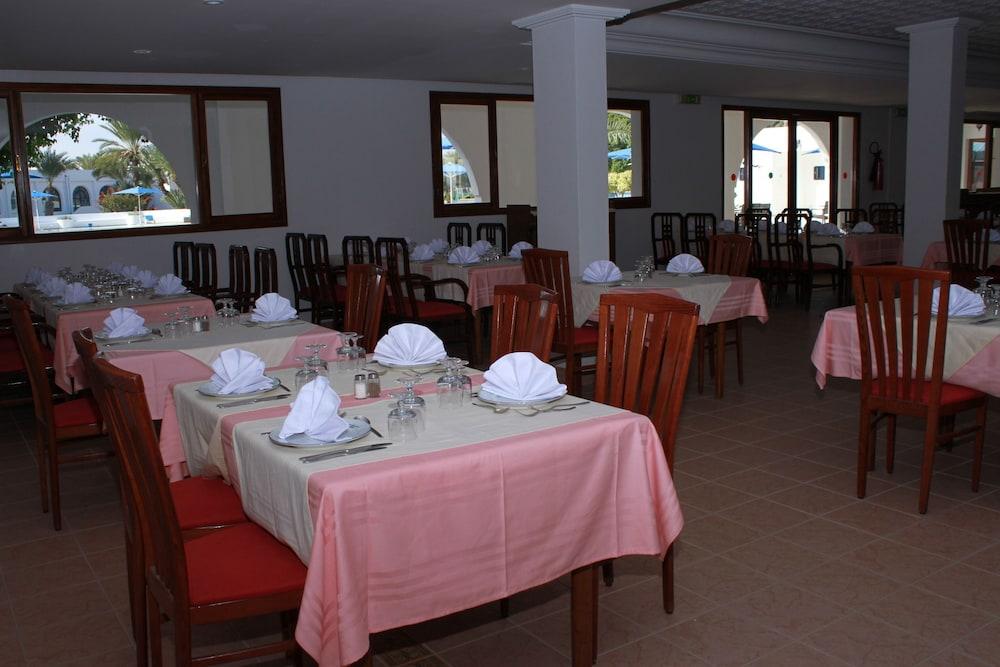 Le Grand Hotels Des Thermes Mezraia Dış mekan fotoğraf