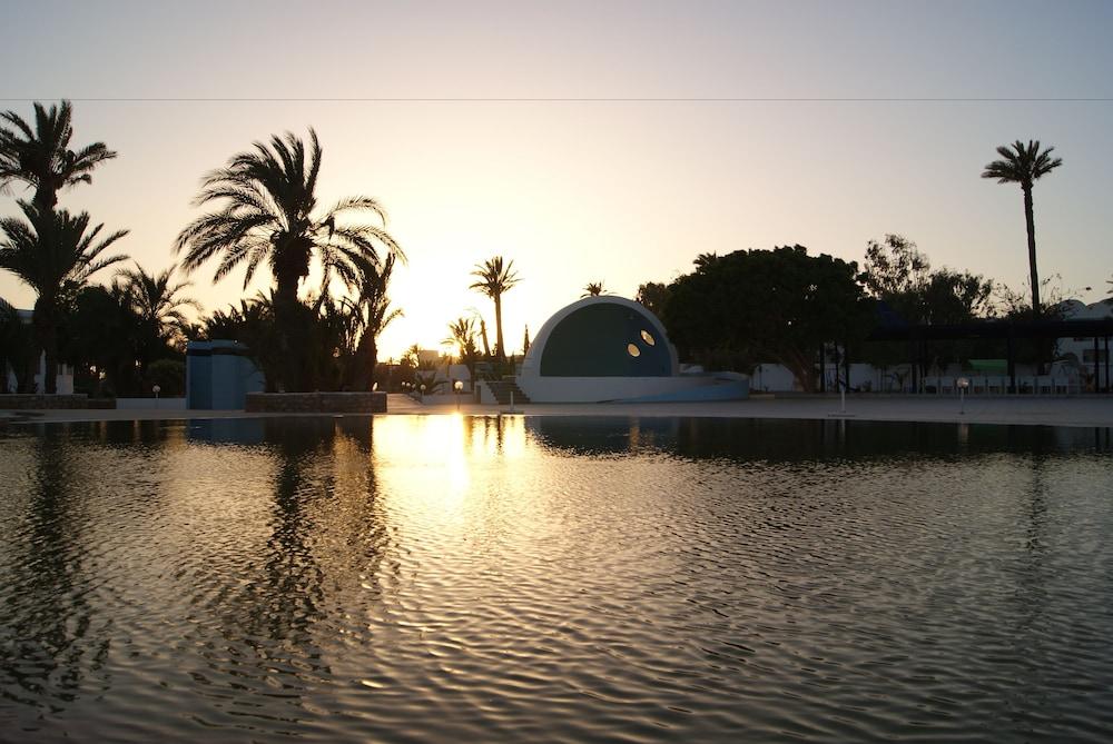 Le Grand Hotels Des Thermes Mezraia Dış mekan fotoğraf
